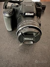 Nikon B700