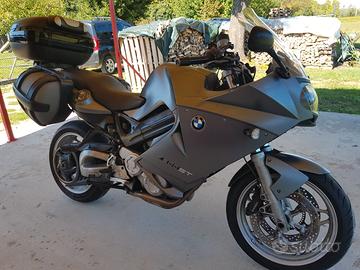 BMW f800st