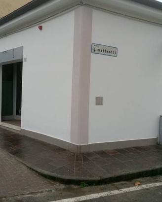 Immobile di 214 m² a Bastiglia