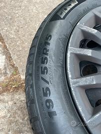 Cerchi con coppette Lancia y 2009