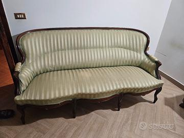 divano dell800 con garanzia di autenticità 