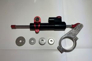 Ammortizzatore di sterzo Pitom