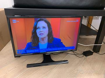 TV Samsung 24 pollici modello T24E390EW