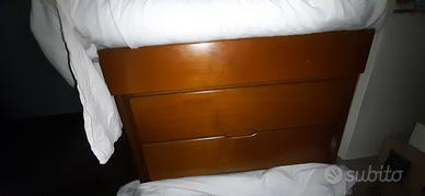coppia comodini in legno
