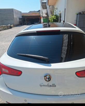 Giulietta per passare ad un altra macchina 