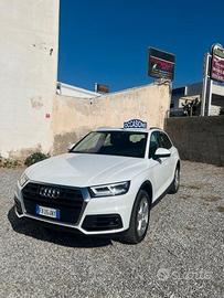 AUDI Q5 40 2.0 tdi Business Sport quattro 190cv s-