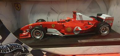 Ferrari F2004 modello scala  1/18 hot wheels