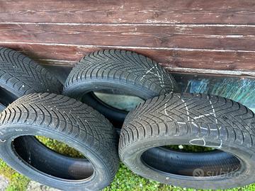 Gomme auto Pirelli invernali