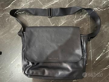 Borsa Armani Exchange
