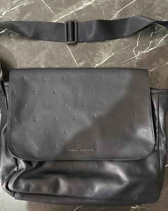 Borsa Armani Exchange
