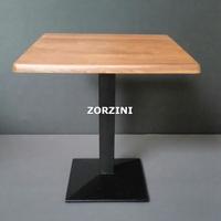 Tavolo quadrato ristorante