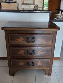 Comodino cassettiera in legno con intarsi