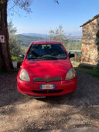 TOYOTA Yaris - 2002