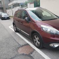 Renault Scenic cross 1.5 dci E5b