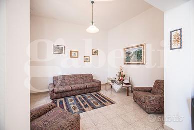 Casa indipendente su unico livello con cortile
