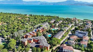 3 LOCALI A PESCHIERA DEL GARDA