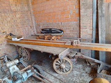 carro agricolo antico di legno - perfetto – grande