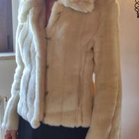 Pelliccia ecologica corta per donna