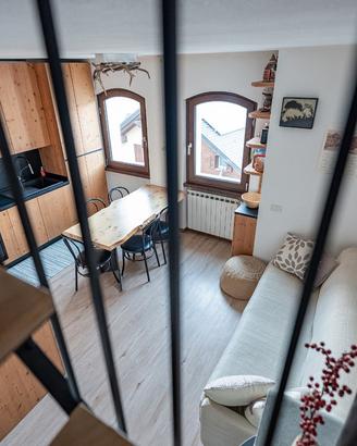 Splendido Chalet su 2 livelli a Oga (Bormio) - Ago