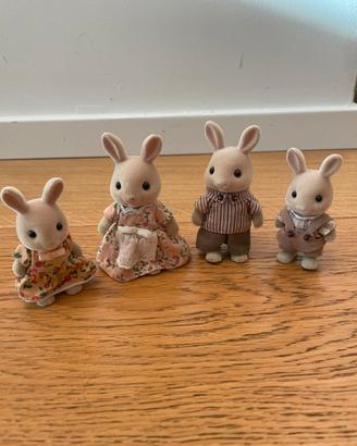 Sylvanian Families- famiglia coniglio latte