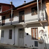 CASA SEMINDIPENDENTE A CORIO