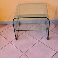 Tavolino o comodino in cristallo