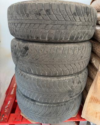 Gomme + cerchi 215/65 R16