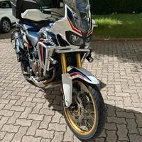 Honda Africa Twin 1000L super accessoriata