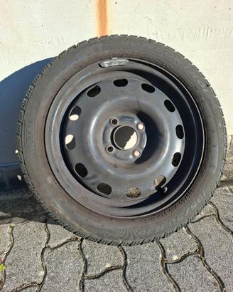 4Cerchi acciaio 6j x15 Ford o similare