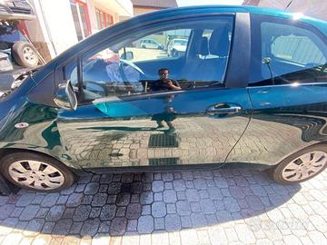 PORTA SINISTRA PER TOYOTA YARIS XP90 ANNO 2008
