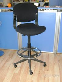 Sgabello Hermann Miller nero