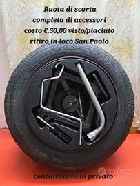 Ruota di scorta completa di accessori 