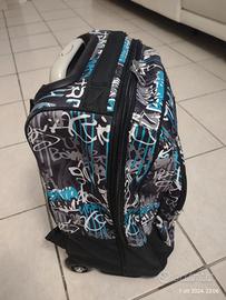 trolley scuola