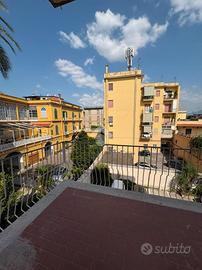 2 LOCALI A AFRAGOLA