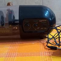 radio trasparente con luci colorate interne