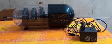 radio trasparente con luci colorate interne