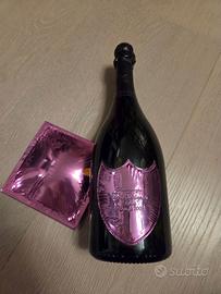 Dom Perignon Lady Gaga factice vuota esposizione