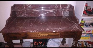 scrivania in marmo rosa