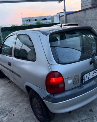 Opel Corsa 1.2 benzina 48kw 104.000KM uni prop