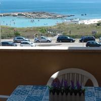 Fronte spiaggia di sabbia con garage Otranto