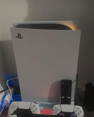 PS5 Disc Edition Fat. 825gb + Controller .