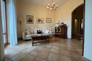 Appartamento di 95 m² con 4 locali e box auto a Ga