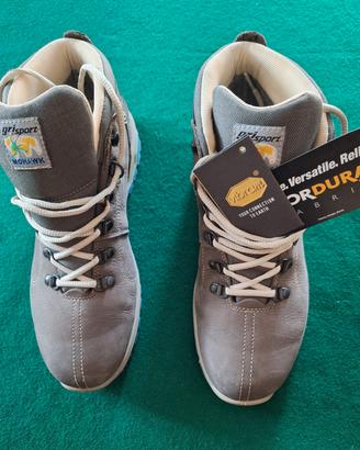 Scarponcini da trekking uomo n.42 nuovi.