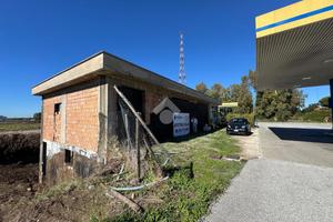 MAGAZZINO A POMEZIA
