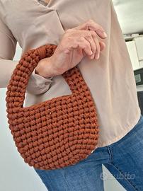 borsa fatta a mano pochette ad uncinetto