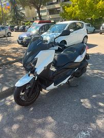 Yamaha Xmax 250
