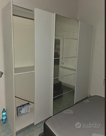 Armadio con specchio