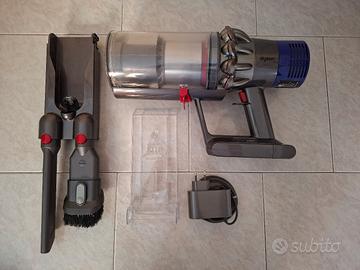 Motore Dyson V10 e kit accessori 