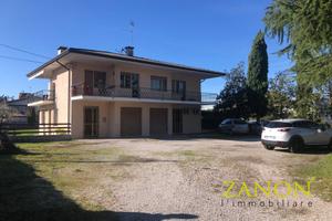 Locale commerciale - Capriva del Friuli