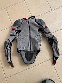 Sottogiacca  con protezioni Dainese
